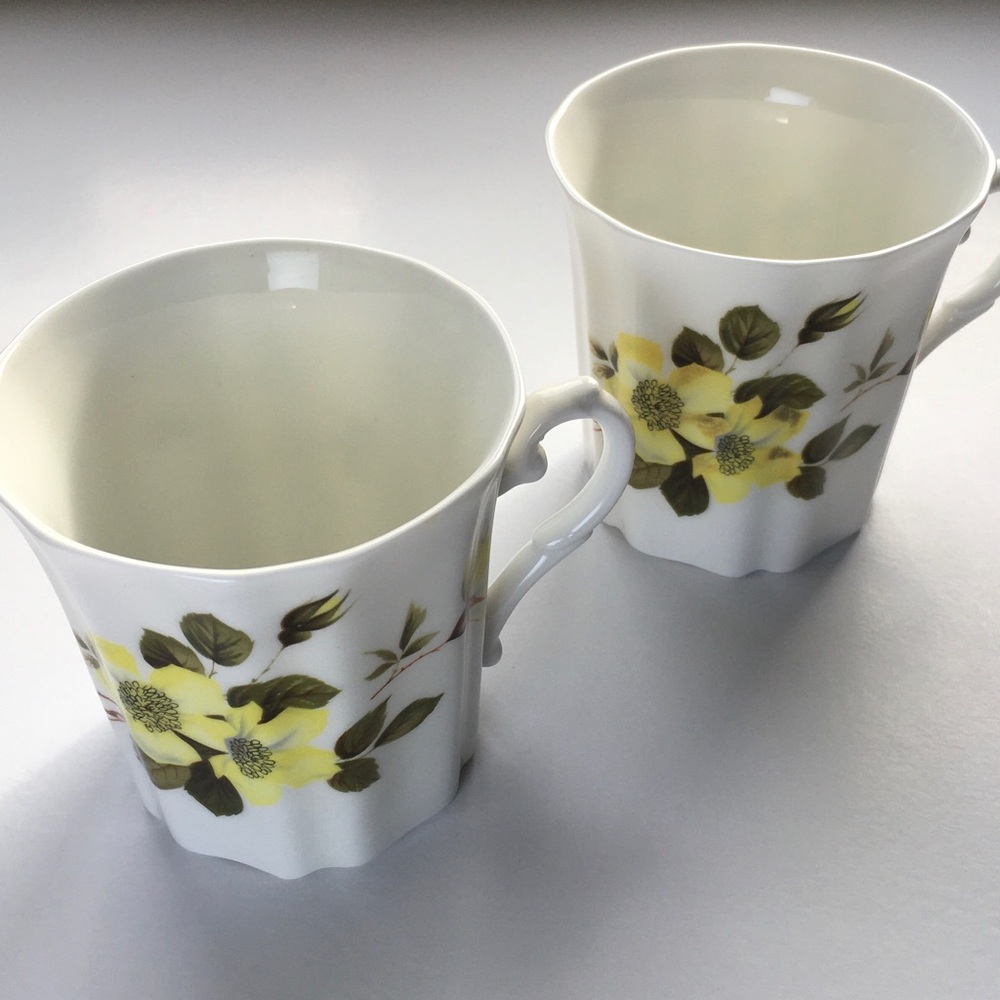 Vintage Set of 2 Mugs Royal Grafton Fine Bone China Yellow Flowers Teacup Cups